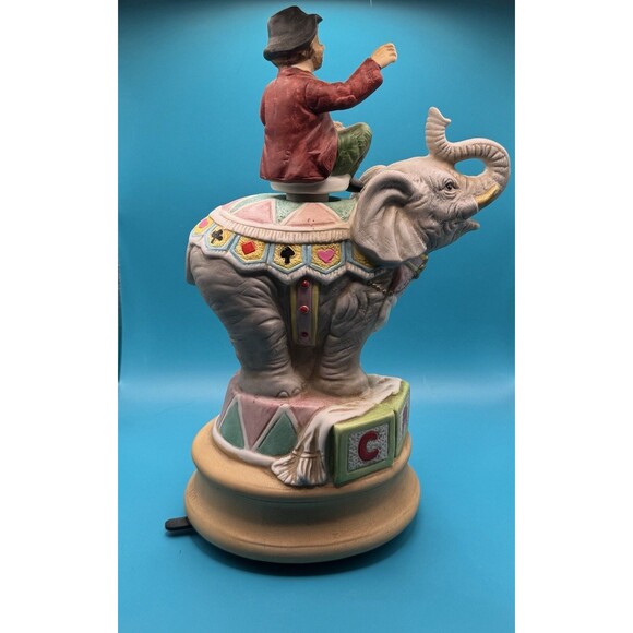 Melody In Motion Willie& Jumbo Music Box - Works - Plays “Be a Clown”, Rotates - Picture 3 of 4
